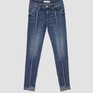 NWOT Zara Z1975 Denim Frayed Capri Sz 8